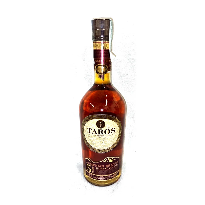 Tarós Ararat Valley 5 anni — brandy armeno