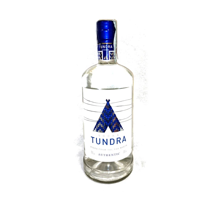 Tundra Authentic — vodka del Grande Nord