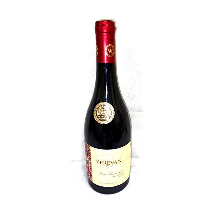 Yerevan 782 BC Areni · Karmrahyut Winemaker’s Blend — vino rosso secco