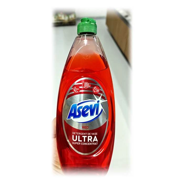 Asevi Red Ultra — detersivo per piatti superconcentrato