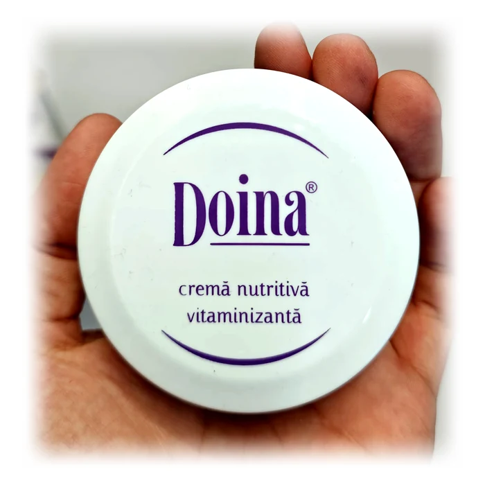 Doina Cremă nutritivă vitaminizantă — crema nutriente per viso, mani e corpo