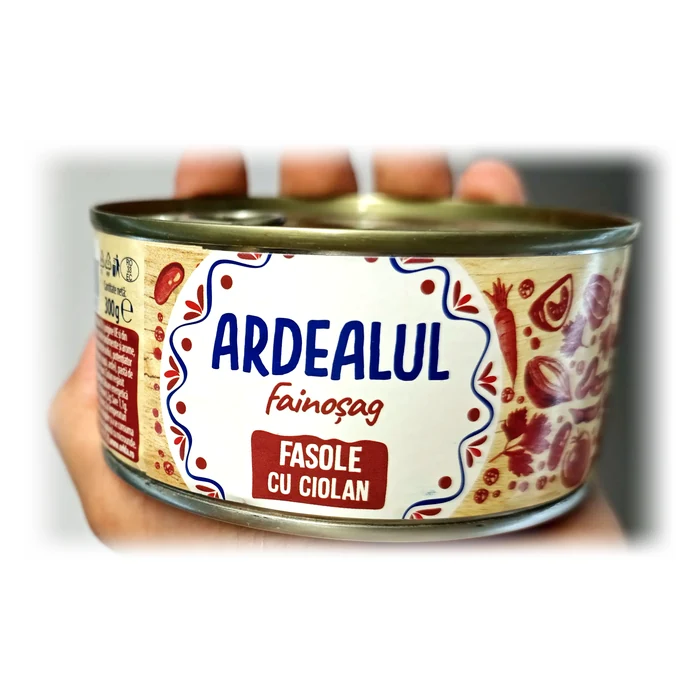 Ardealul Fainoșag Fasole cu ciolan — fagioli con stinco di maiale