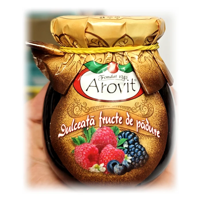 Arovit Dulceață de fructe de pădure — frutti di bosco interi in sciroppo