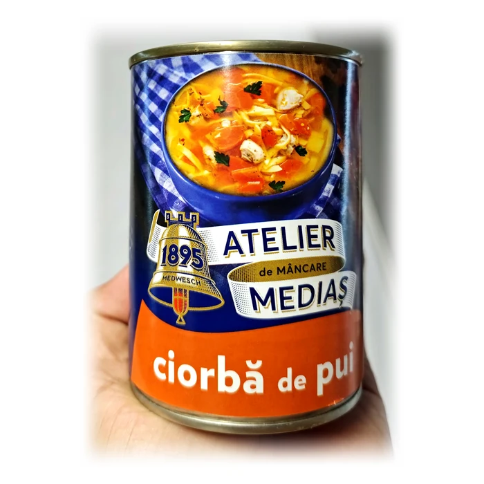 Atelier Mediaș Ciorbă de pui — ciorbă di pollo con verdure e taglierini
