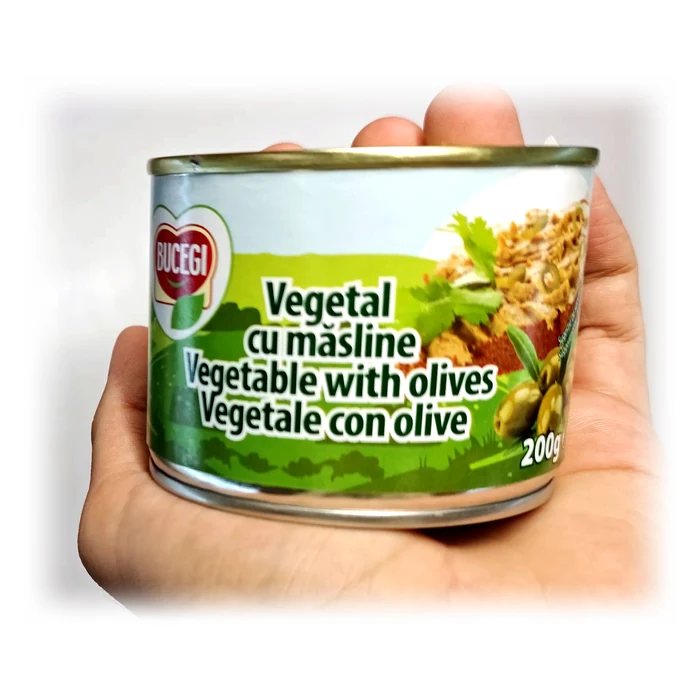 Bucegi Pateu vegetal cu măsline — paté vegetale con olive