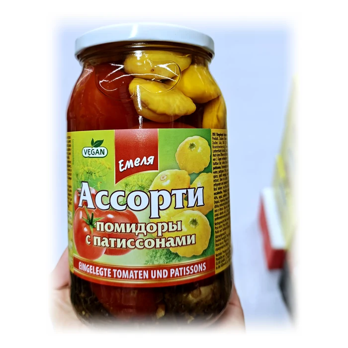 Емеля Ассорти помидоры с патиссонами — pomodori e pattypan marinati
