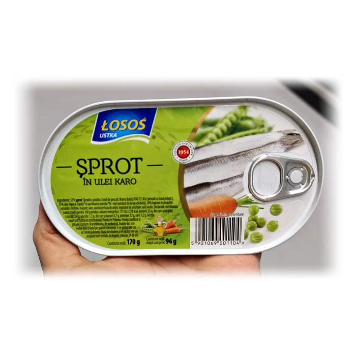 Łosoś Ustka Șprot în ulei Karo — spratti in olio con carote e piselli