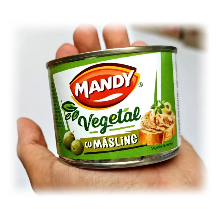 Mandy Pate vegetal cu măsline — paté vegetale con olive