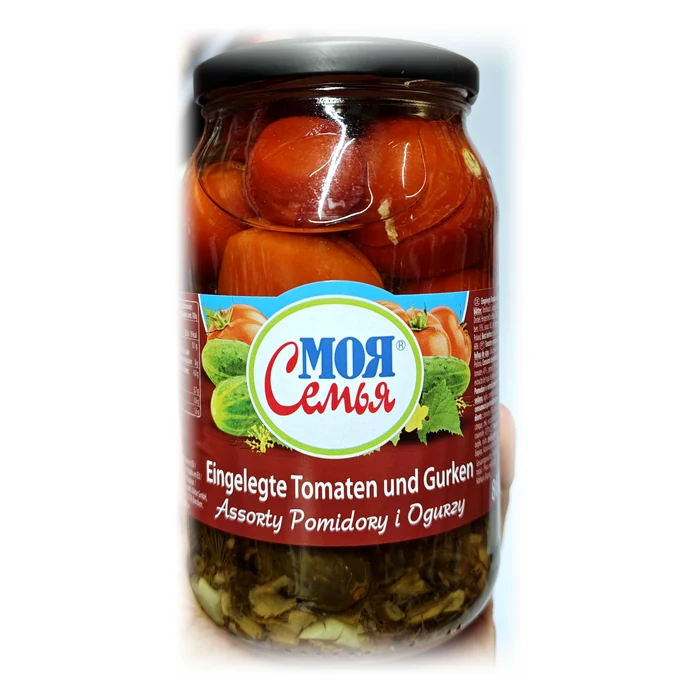 Моя Семья Assorty pomidory i ogurzy — pomodori e cetrioli marinati