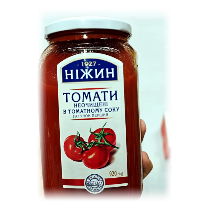 Ніжин Томати неочищені в томатному соку — pomodori interi non pelati nel succo