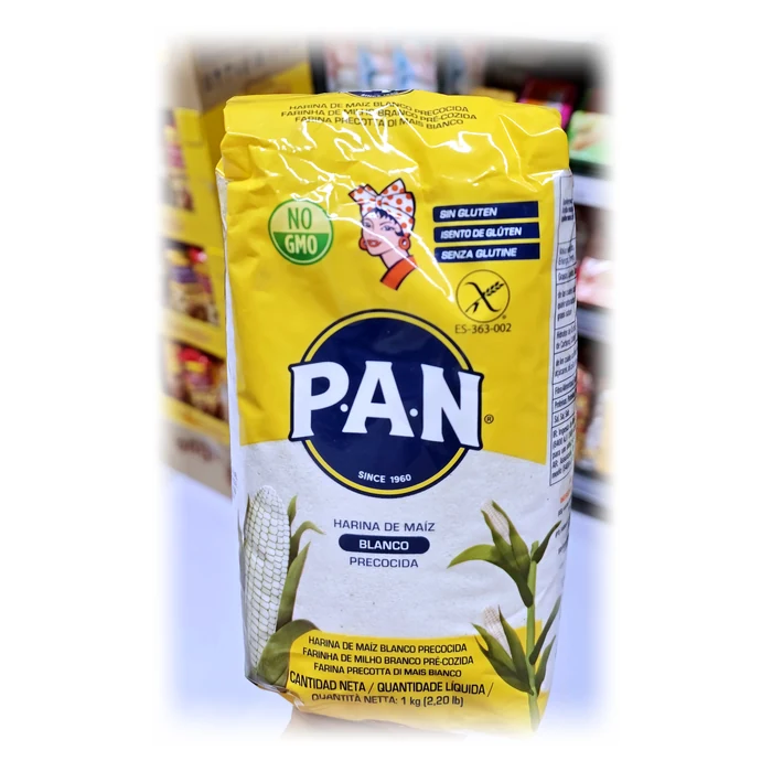P.A.N. Harina de maíz blanco precocida — farina di mais bianco precotta