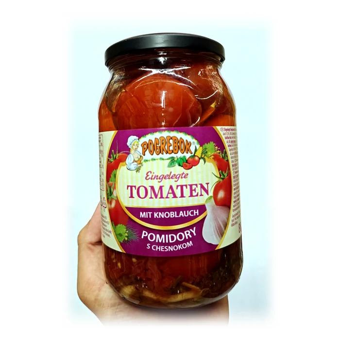Pogrebok Pomidory s chesnokom — pomodori marinati con aglio e peperoncino
