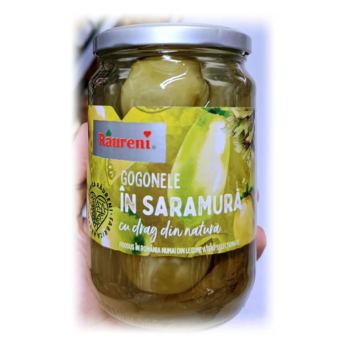 Raureni Gogonele în saramură — pomodori verdi acerbi in salamoia