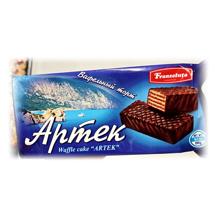 Franzeluța Artek — torta di wafer ricoperta di cioccolato