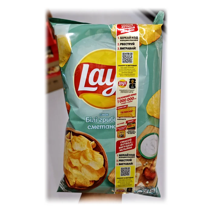 Lay's Білі гриби зі сметаною — patatine porcini e panna acida