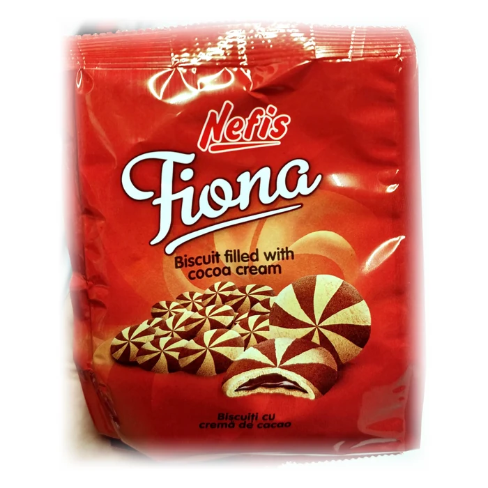 Nefis Fiona — biscotti ripieni di crema al cacao