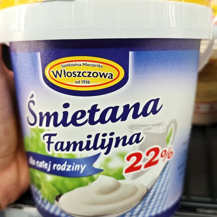 Włoszczowa Śmietana Familijna 22%