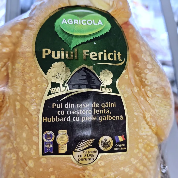 Agricola Puiul Fericit — pollo intero